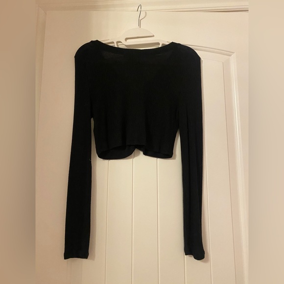 Black button up crop top - Picture 2 of 3